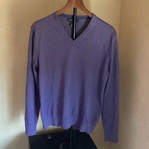 Banana Republic Men's V-Neck Sweater in Purple